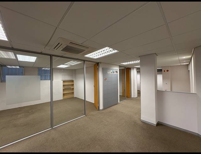 200M² OFFICE TO LET IN GARDENS